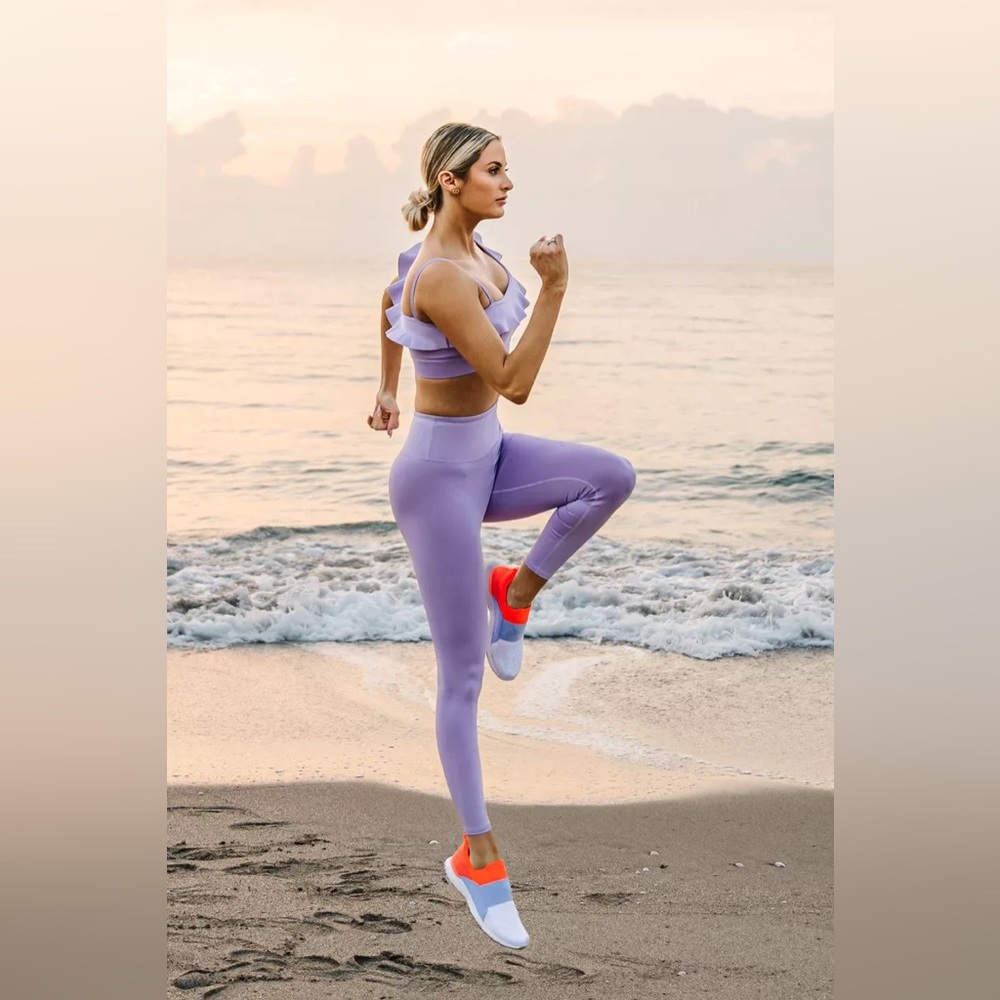 Brand New IVL Collective Set with no tags - Lily Rose Color
